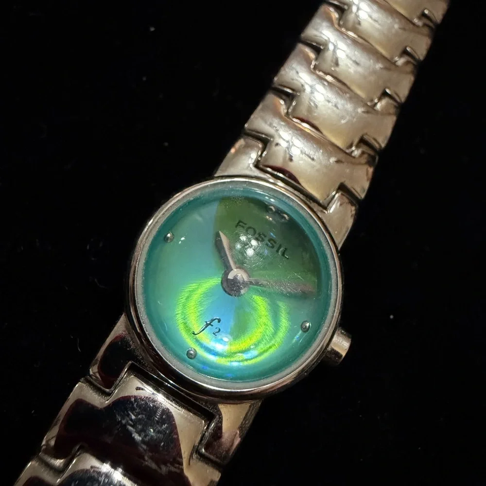 Fossil Stainless Steel Bracelet Watch – Iridescent Green Dial with Domed Crystal